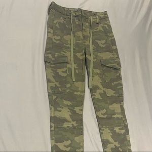 American eagle camo jeans